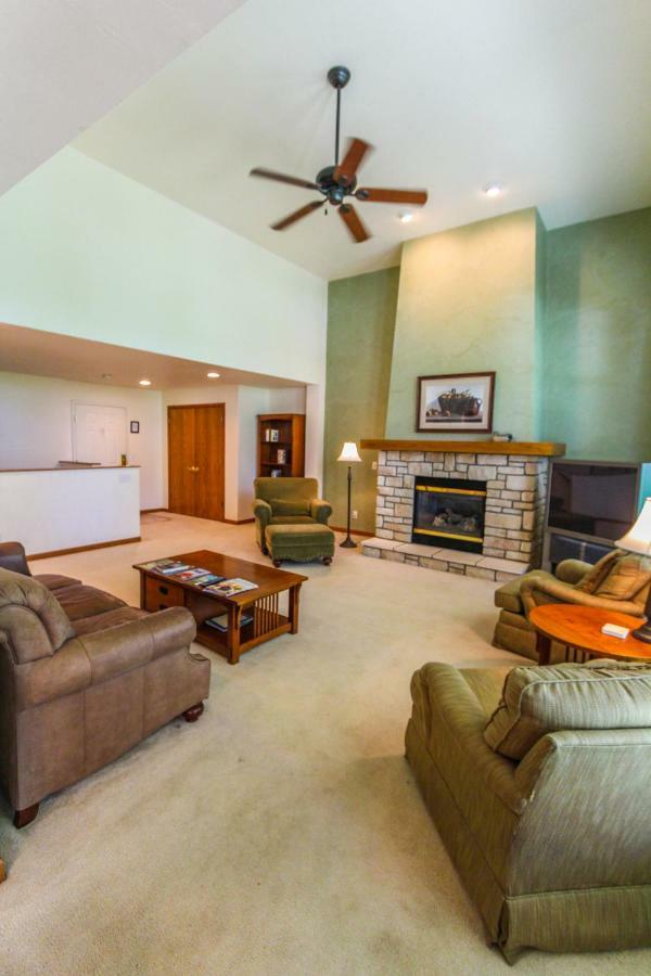 Meadow Ridge Condos Egg Harbor Exterior photo
