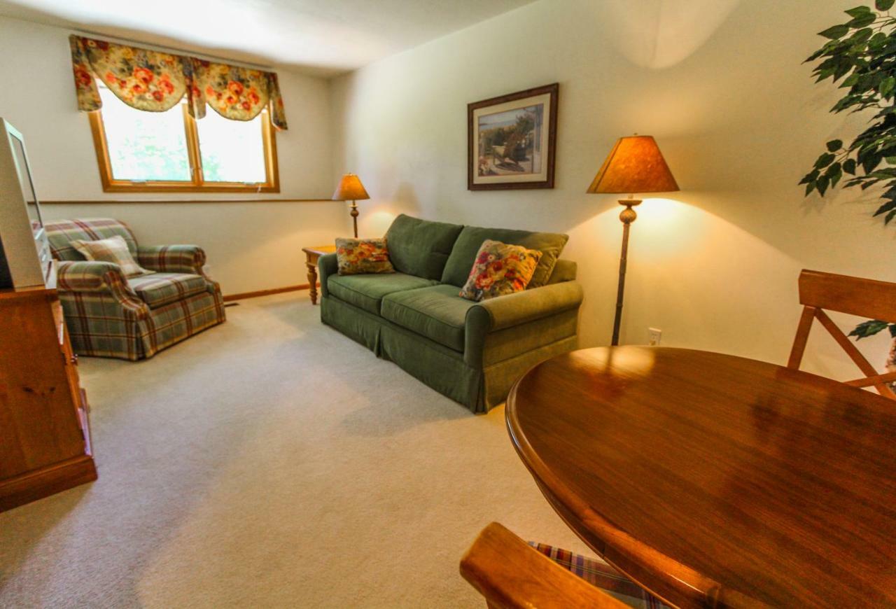 Meadow Ridge Condos Egg Harbor Exterior photo